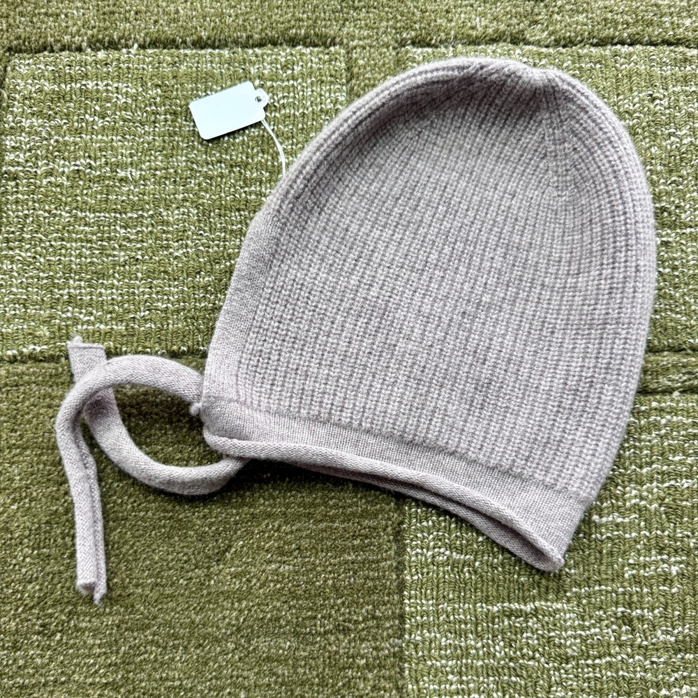100% Wool Bonnet